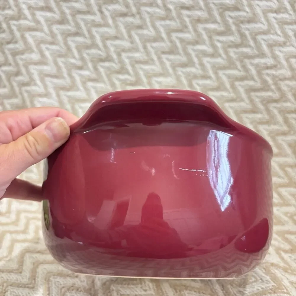 Chantal 1.75 Quart Red Apple Casserole Dish With Lid